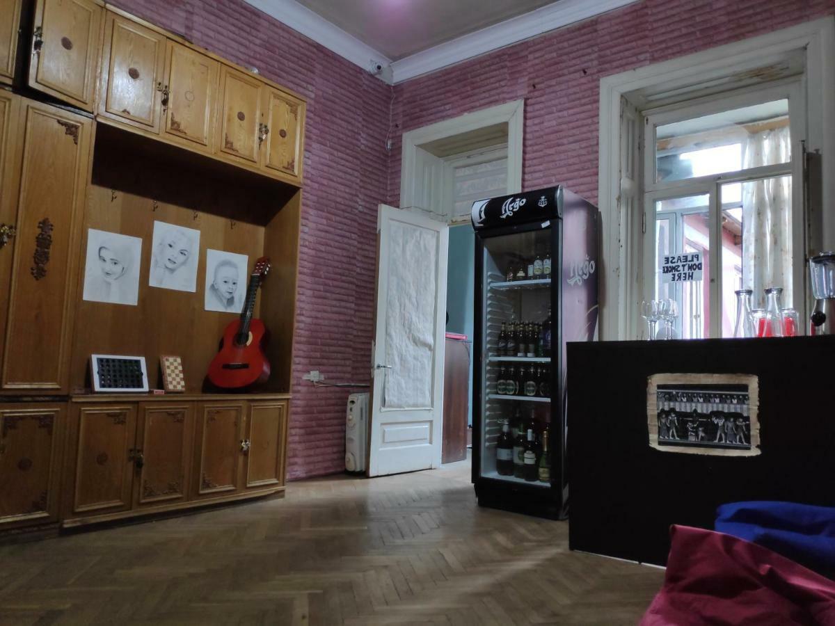 Amoun Hostel ティビリシ エクステリア 写真